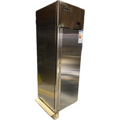 Szafa chłodnicza, lodówka , chłodziarka, 410 l i 900 l, Arktic, Profi Line, 230V/290W, 600x740x(H)1950mm, kod 233108 (8284 Hendi)