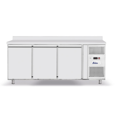 Stół chłodniczy 3-drzwiowy 420 l, Arktic, Profi Line, GN 1/1, 420L, 230V/400W, 1795x700x(H)879mm, kod 232057 (NL09 Horeca)
