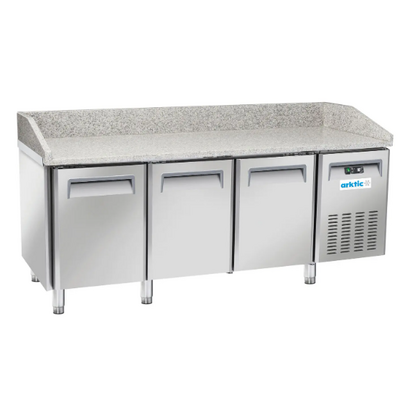 Stół chłodniczy do pizzy 3-drzwiowy, Arktic, 186L, 220-240V/450W, 2025x800x(H)1040mm (8436) Kod: 236796